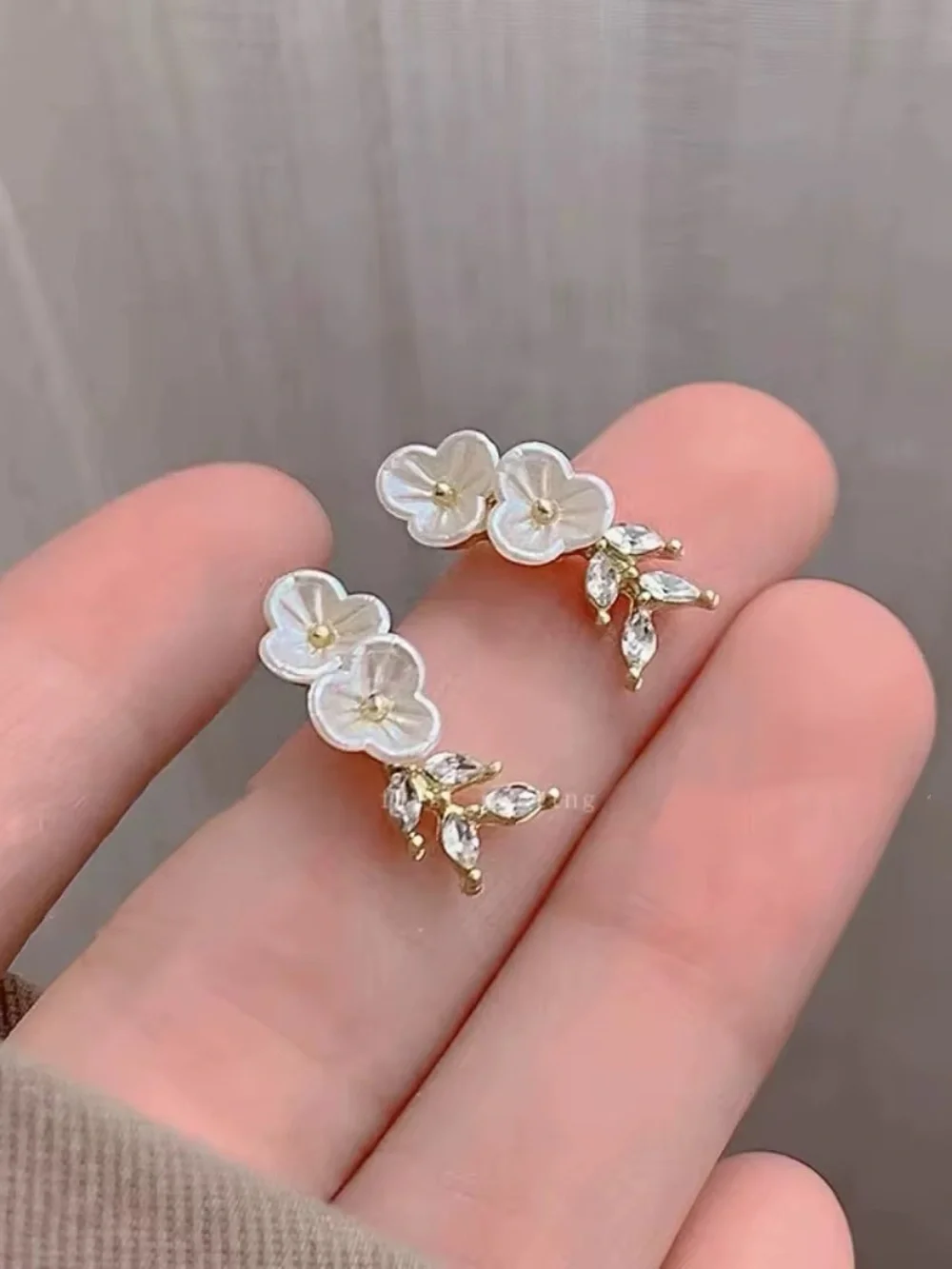 ***Delicate White Floral Ear Climbers with Gold Accents